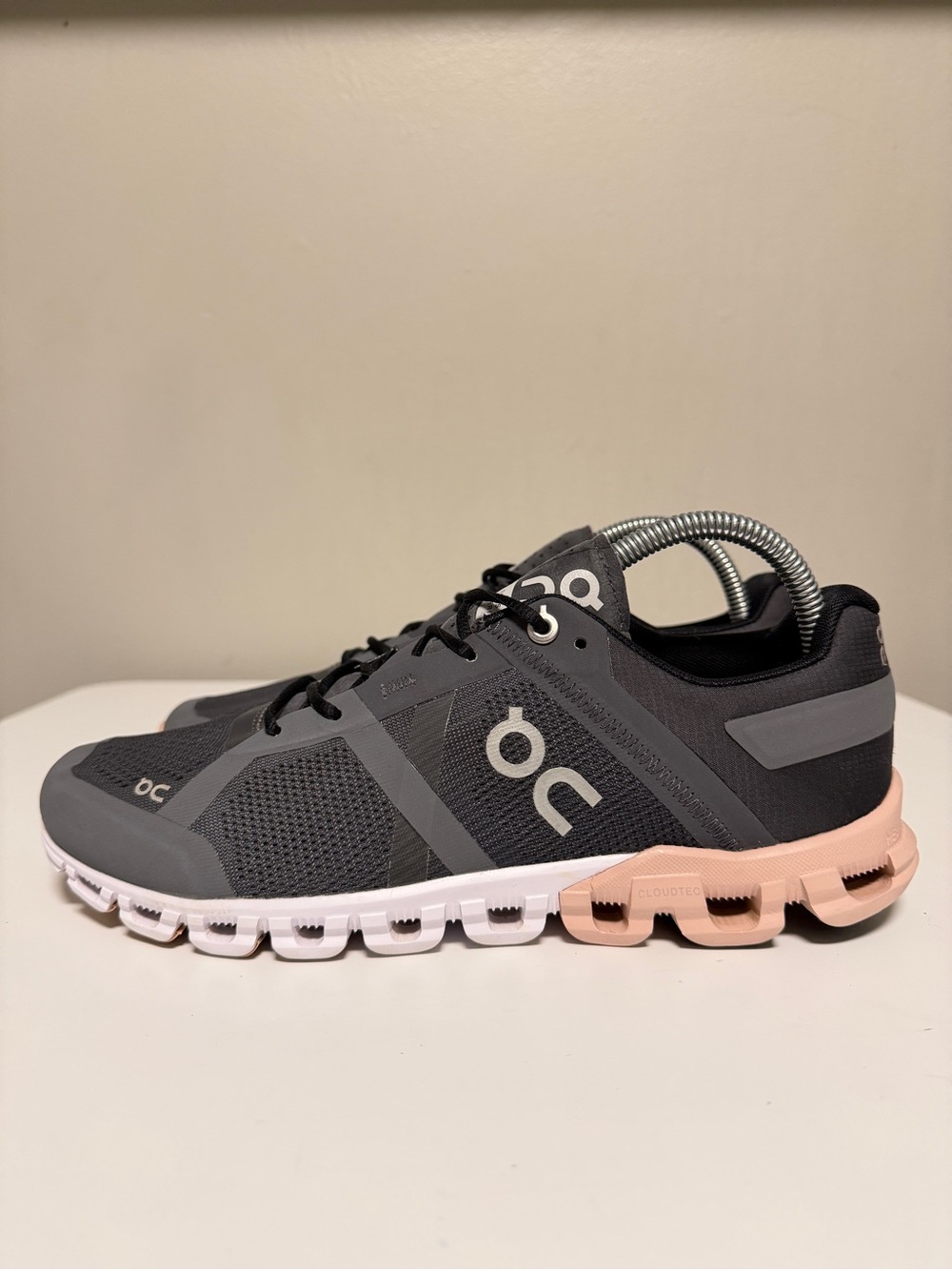 ON Cloudflow 3.0 CloudTec Rock/Rose Running Shoes 25.99778 Women’s US 9 UK 7